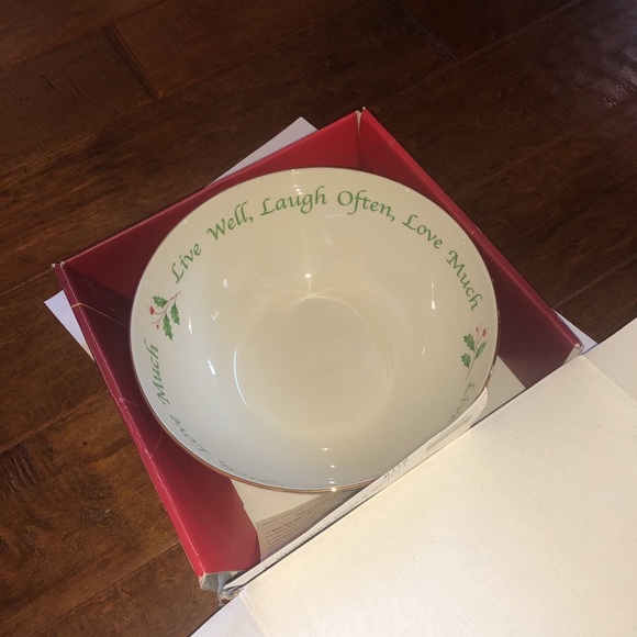 Brand New in Box LENOX Holiday Sentiment Serving Bowl Christmas Holly Dinner - Picture 8 of 10